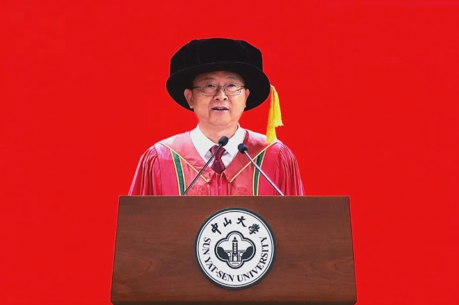 中山大學(xué)校長(zhǎng)高松致畢業(yè)辭：我們?nèi)绾蚊鎸?duì)未來(lái)？